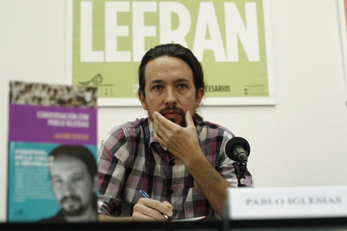 Pablo Iglesias en la presentación de un libro