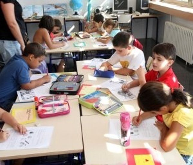 Alumnos en una clase de Primaria