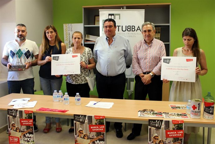 NOTA DE PRENSA ENTREGA DINERO CRUZ ROJA DENTRO DE LA CAMPAÑA ÚBEDABAEZA10+1