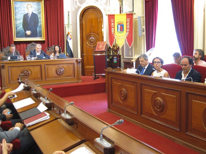 Pleno en el ayuntamiento de Badajoz