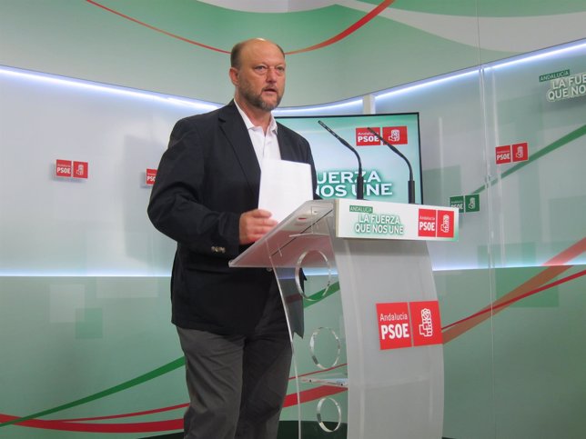 Antonio Prada, en la sede del PSOE-A.