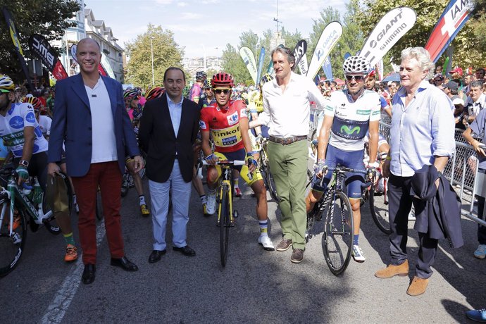 Salida Vuelta Ciclista de Santander 