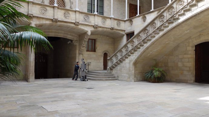 Cámara de Google Street View en el Palau de la Generalitat