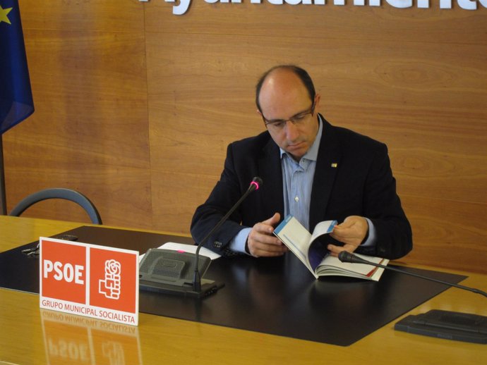 Vicente Urquía revisa el Plan Logroño 2020