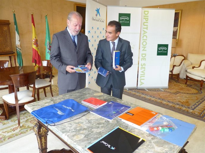 Supervisión de los kit escolares.