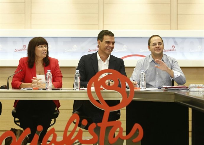 Pedro Sánchez, Micaela Navarro, César Luena