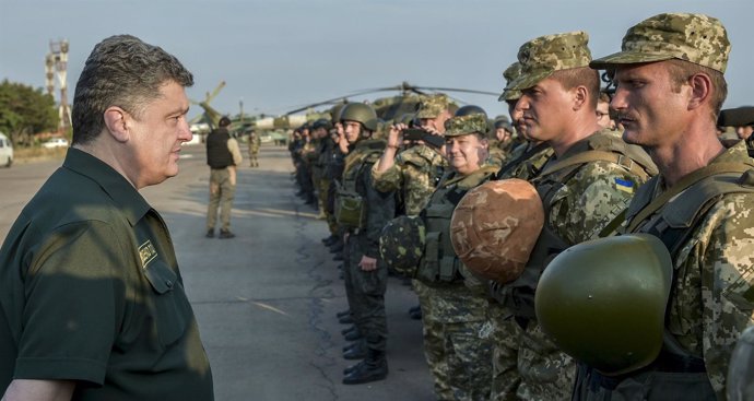 Encuentro de Poroshenko con tropas ucranianas