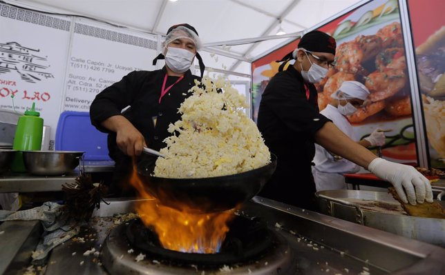 La feria gastronómica Mistura se centra este año en la comida perunana-oriental 