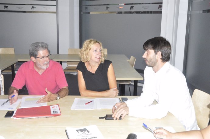 Adolfo Barrena, Patricia Luquin y Álvaro Sanz en la Presidencia de IU-Aragón.