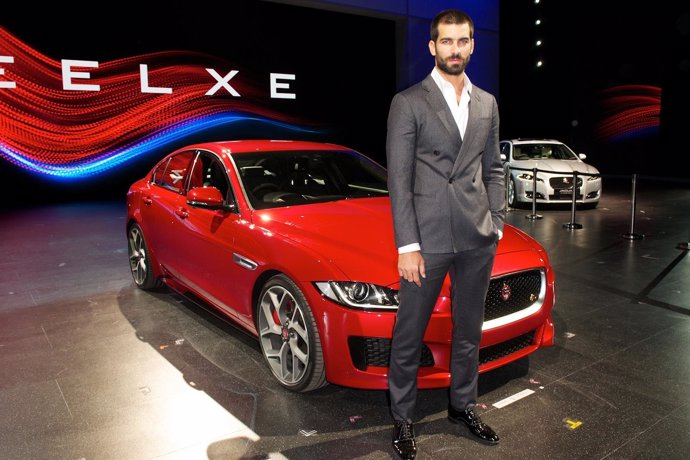 Rubén Cortada con el nuevo Jaguar XE