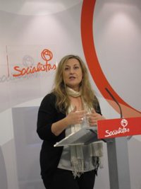 El PSOE critica que el nuevo curso escolar está marcado por "recortes brutales" y la precipitación en aplicar la LOMCE