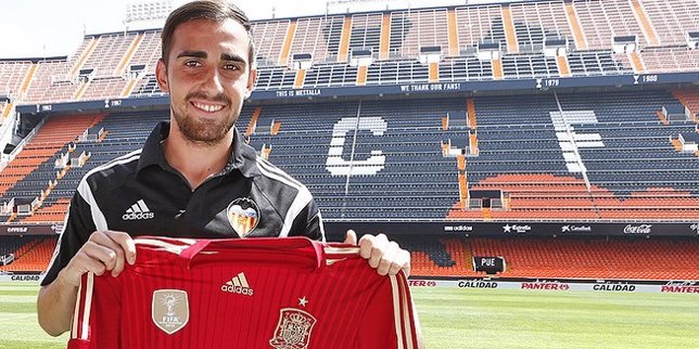 El delantero del Valencia Paco Alcácer