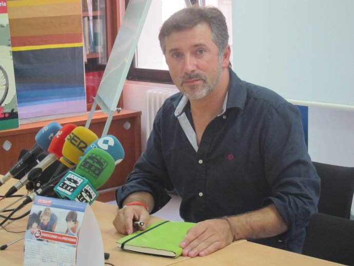 Javier Ramírez, secretario de la Federación de Enseñanza de CCOO Cantabria 