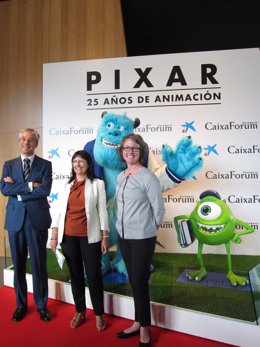Ricardo Alfós, Elisa Durán y Maren Jones en la presentación de la exposición