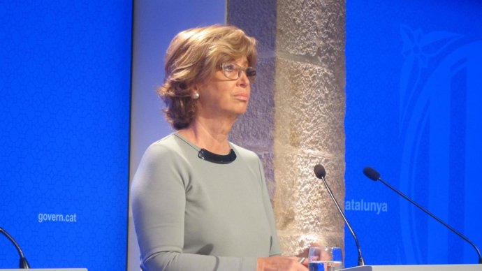 La consellera de Enseñanza, Irene Rigau, en rueda de prensa