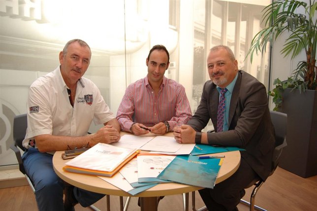 Acto de firma del convenio entre Cajamar y Proconsult