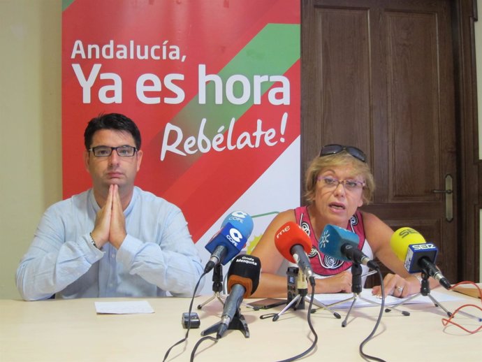 García y Rodríguez durante la rueda de prensa