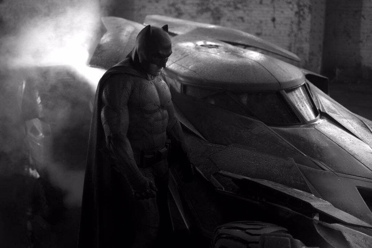 Así es el nuevo Batmóvil de Batman v Superman: Dawn of Justice