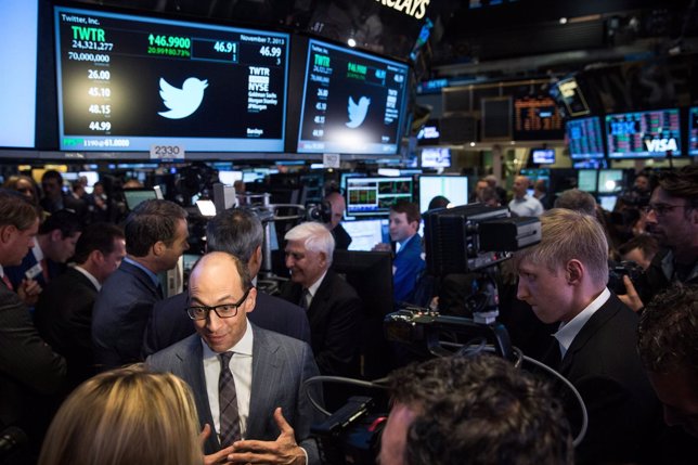 Dick Costolo, CEO de Twitter, en su salida a Bolsa de Nueva York