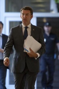 Feijóo no cree que Mas haga "lo que nunca se atrevió a hacer" Ibarretxe, pero se remite "a la ley" si ocurre