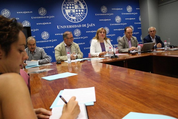 Rueda de prensa para informar de la convocatoria de Selectividad de septiembre