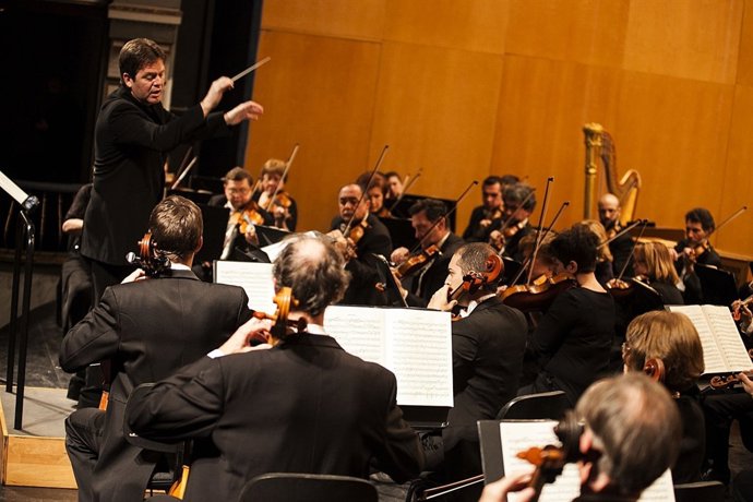 Orquesta filarmónica de málaga hernández silva dirige 