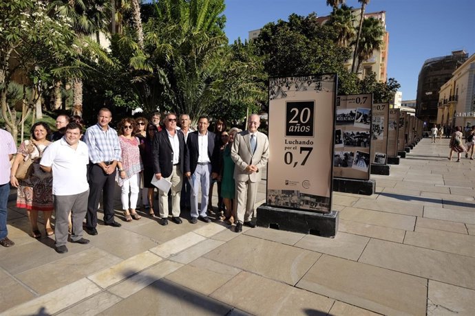 Exposición en calle Alcazabilla