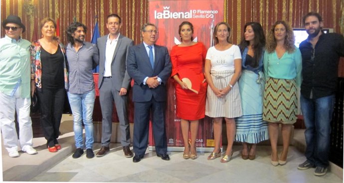 Morente protagoniza la gala inaugural de la Bienal