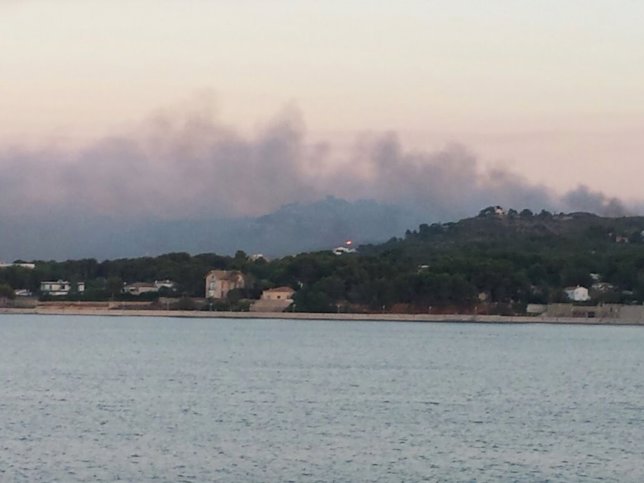 Incendio en el Parque Natural del Montgó, en Jávea 