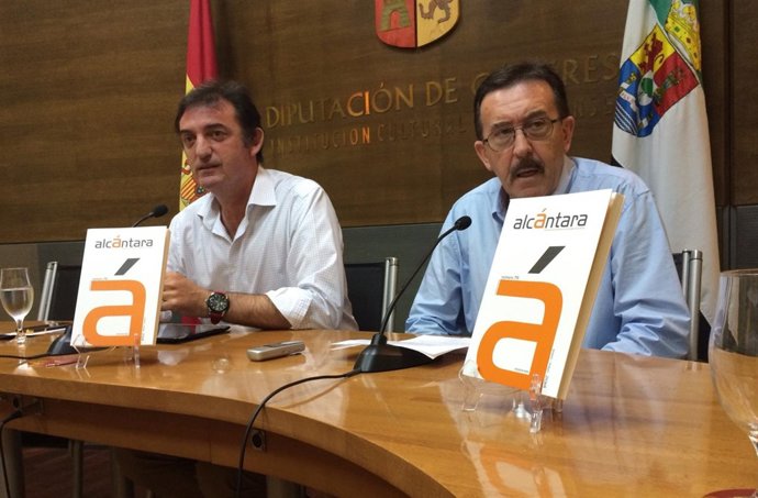 Presentación revista Alcántara