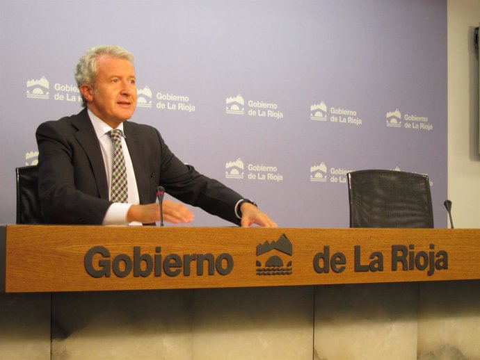 El portavoz del Gobierno de La Rioja, Emilio del Río, informa Consejo 