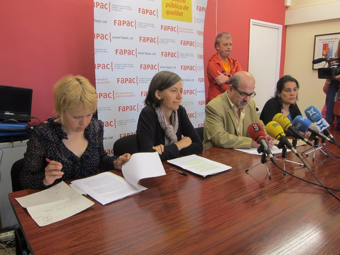 Fapac presenta una red de escuelas catalanas insumisas a la Lomce