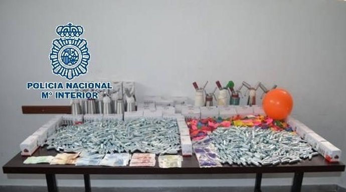Gklobos gas de la risa decomisado por la policía nacional en marbella
