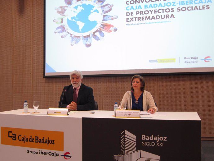 Acuerdo entre Fundación Caja de Badajoz e Ibercaja Banco