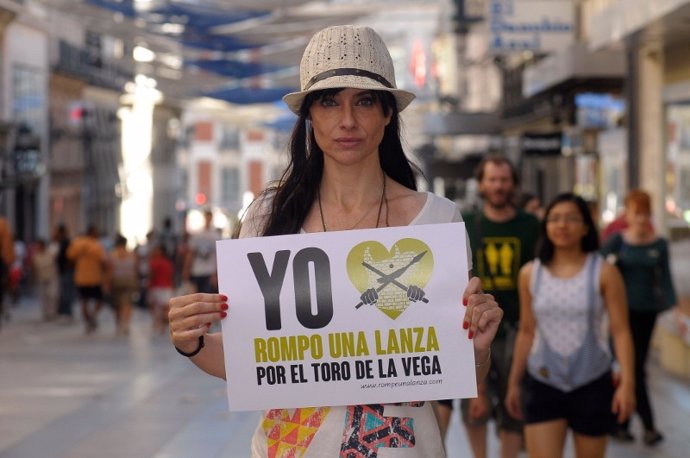 La actriz Beatriz RIco, durante la campaña "Rompe Una Lanza"