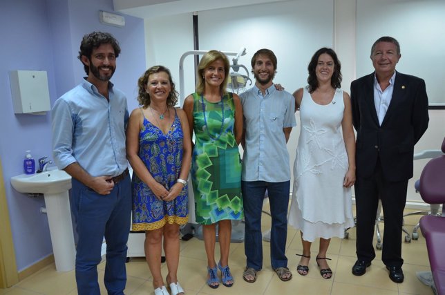 Esperanza Oña en la clínica de la Fundación Odontología Solidaria Fuengirola