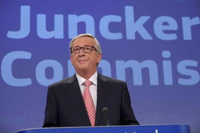 Juncker da a Cañete la cartera de Clima y Energía