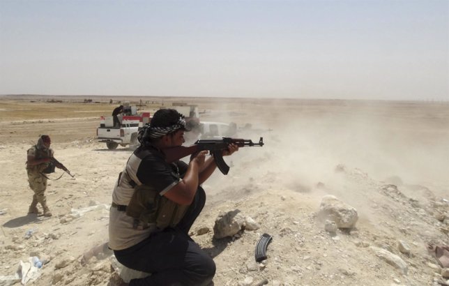 Un iraquí combate en Haditha, Irak, a Estado Islamico