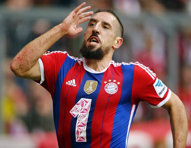 Ribery celebra el gol ante el Stuttgart