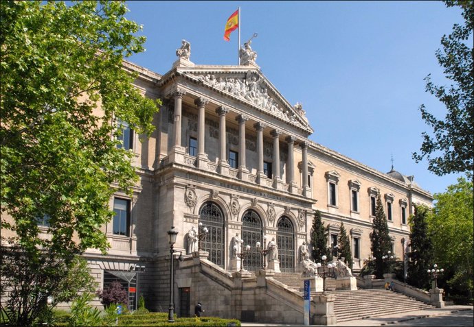 Fachada de la Biblioteca Nacional en Madrid
