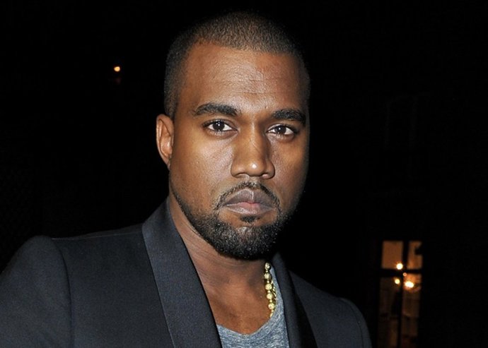 Kayne West ingresado de urgencia mientras realizaba su concierto en Australia