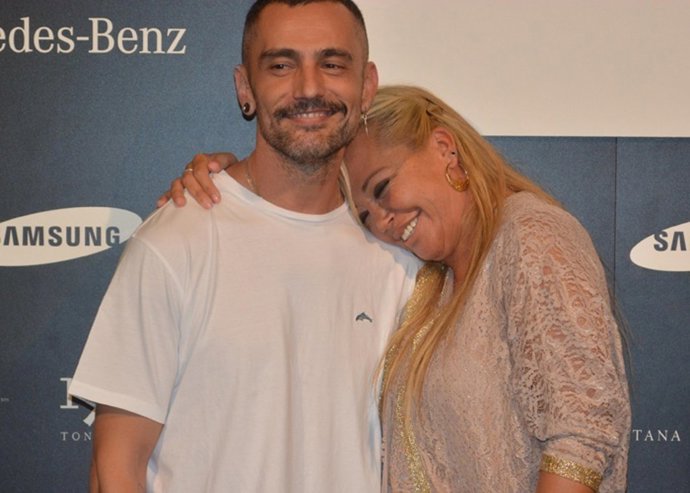 Belén Esteban encantada con acudir al desfile de David Delfín 