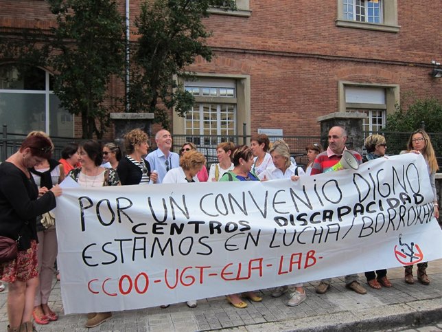 Concentración de trabajadores de centros de atención a personas con discapacidad