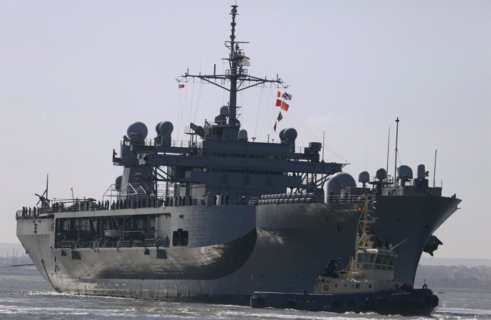 El buque USS Mount Whitney