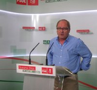 PSOE-A ve a Moreno como un "ignorante", que ha "perdido los papeles" por su "falta de liderazgo" en el PP-A