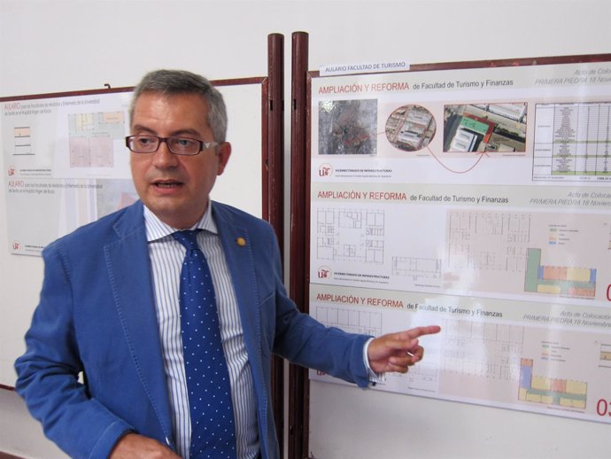 El vicerrector de Infraestructuras de la Universidad de Sevilla, Carlos León