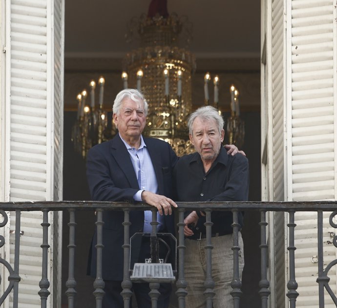 El loco de los balcones, de Marío Vargas Llosa y Sacristán