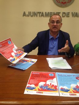 Joan Calabuig en una rueda de prensa