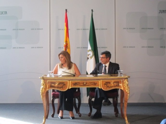 Susana Díaz,  y el presidente de Vodafone España, Francisco Román