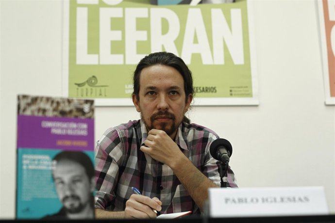 Pablo Iglesias en la presentación de un libro